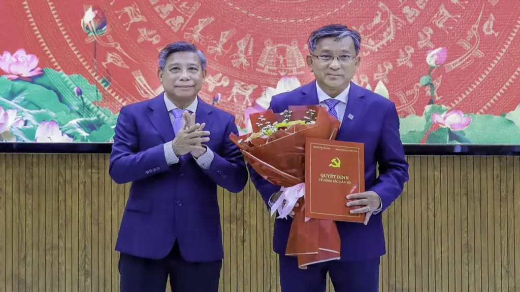 PGS.TS Trần Trung Tính giữ chức Bí thư Đảng ủy Đại học Cần Thơ