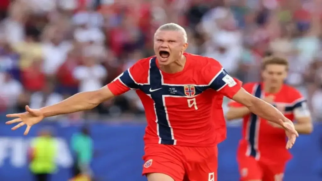 Phản ứng của Erling Haaland sau khi Messi lập kỷ lục ở World Cup