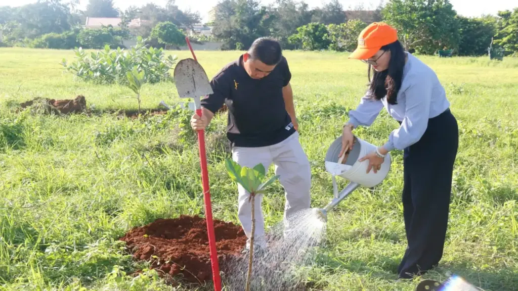 Phát động 'Du lịch xanh - Vì tương lai bền vững' tại đặc khu Phú Quý