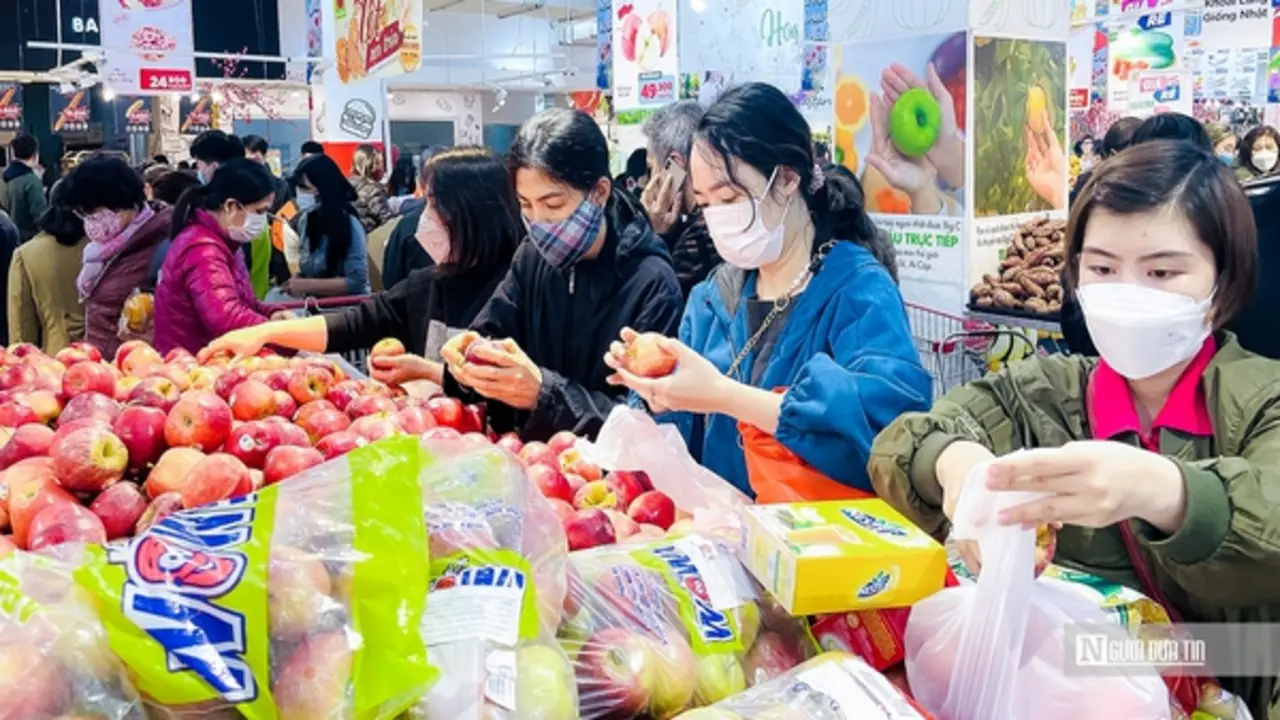 Phát triển thị trường trong nước thành “điểm tựa” cho tăng trưởng kinh tế 2 con số