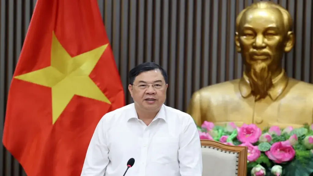 Phó thủ tướng Phạm Gia Túc: Dùng xăng sinh học, đảm bảo quyền lợi người dùng là quan trọng nhất