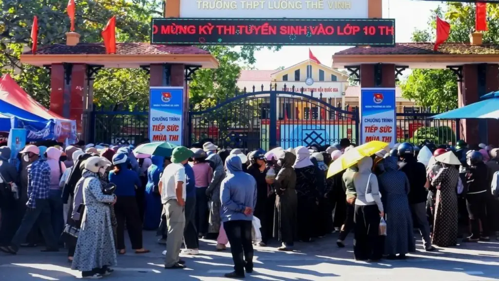 Quảng Trị tuyển sinh thêm 10 lớp 10, tăng cơ hội cho học sinh trượt công lập