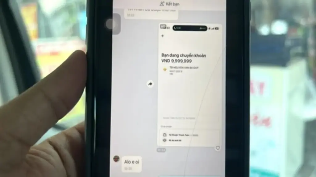 Quét mã QR theo hướng dẫn của khách thuê phòng, người phụ nữ mất gần 50 triệu đồng