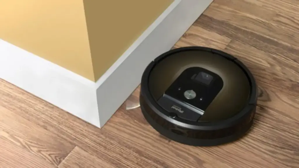 Robot hút bụi nên chạy lúc nào thì hoạt động hiệu quả?
