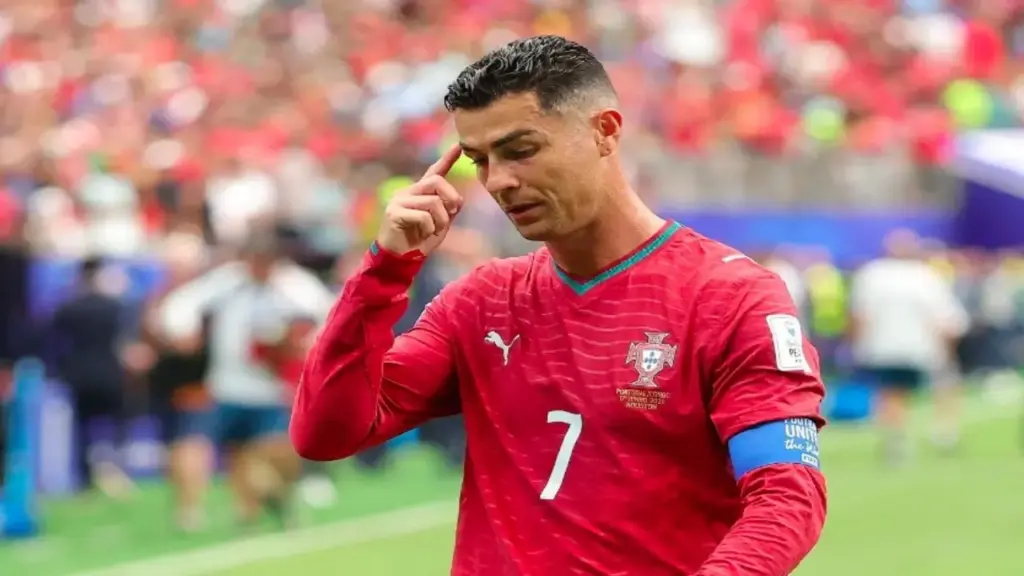 Ronaldo: "Bồ Đào Nha cần ngẩng cao đầu, hướng đến trận đấu tiếp theo"