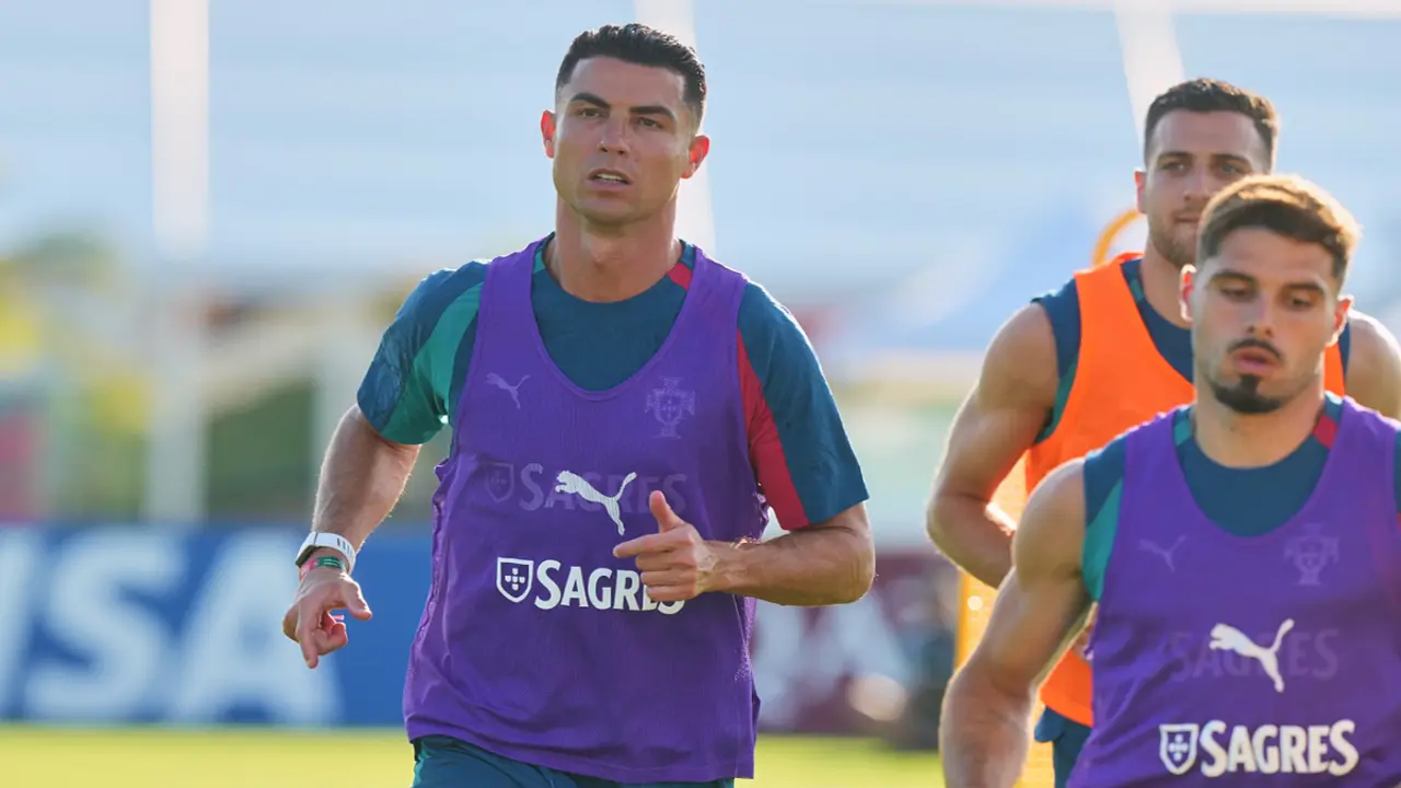 Ronaldo gửi thông điệp đoàn kết trước trận ra quân World Cup