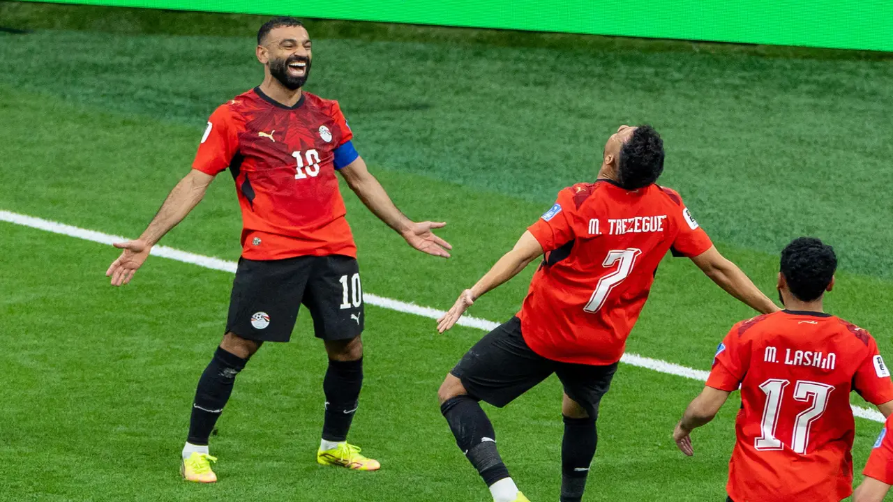 Salah giúp Ai Cập lần đầu thắng tại World Cup