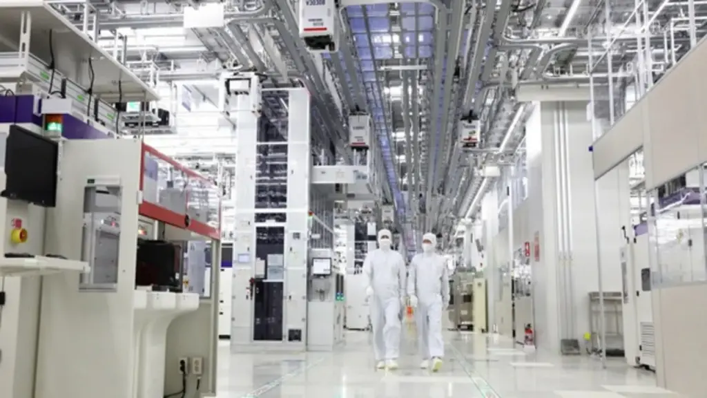 Samsung đạt lợi nhuận kỷ lục mảng kinh doanh chip