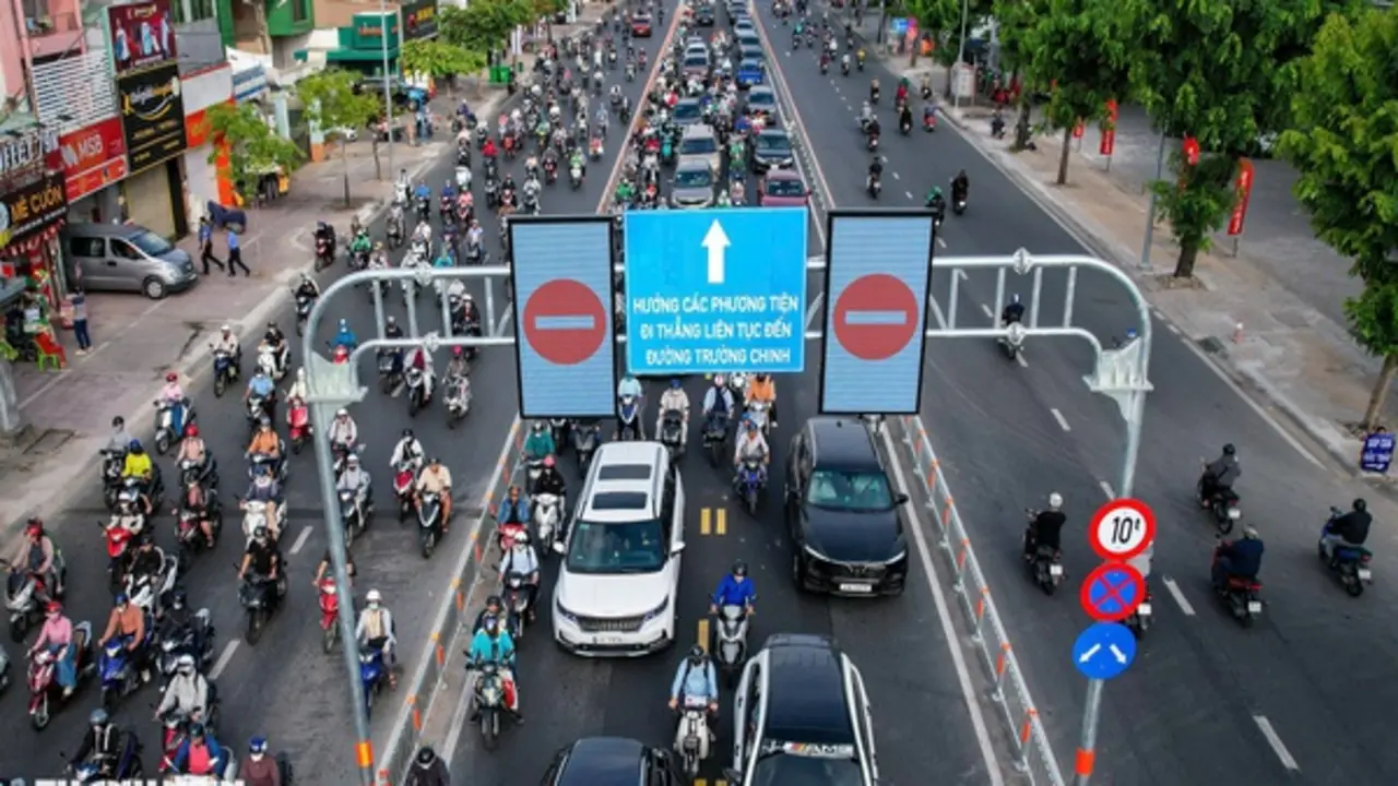Sau đường Cộng Hòa và vòng xoay Điện Biên Phủ, TP.HCM đang đổi cách chống kẹt xe
