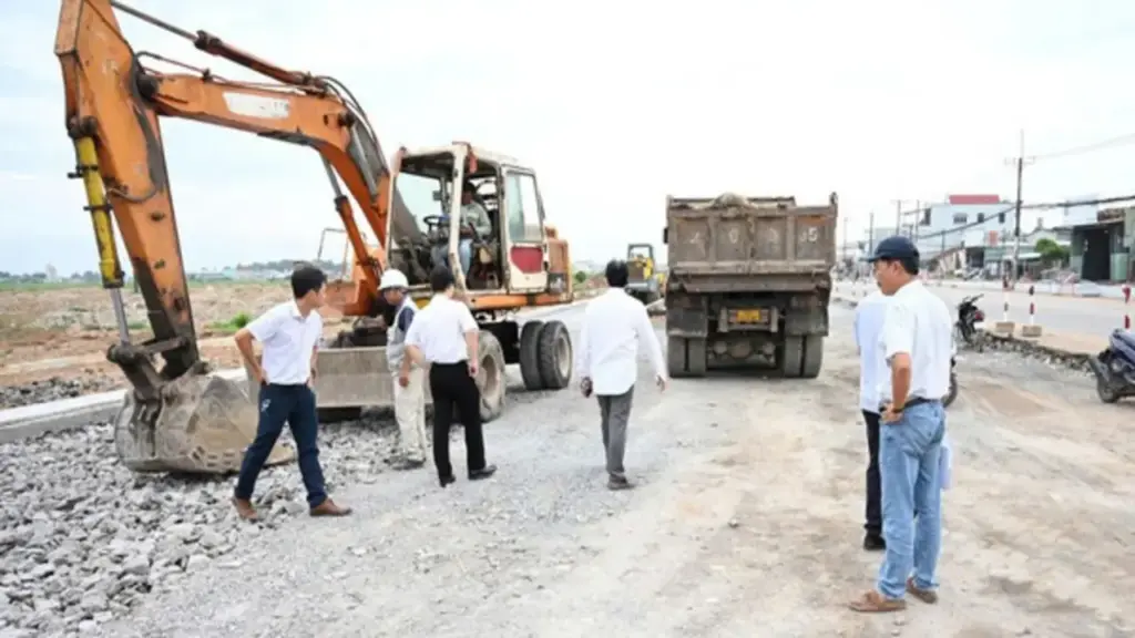 Sau phản ánh của Người Đưa Tin, Sở Xây dựng Đồng Nai kiểm tra vụ đá phong hóa "chạy" vào dự án nghìn tỷ
