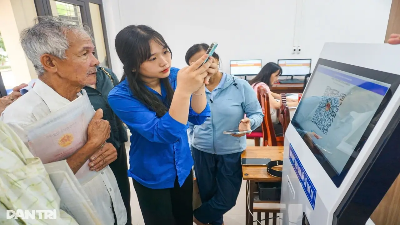 Sau vụ bắt cụ già đến phường làm thủ tục: Triển khai dịch vụ công lưu động