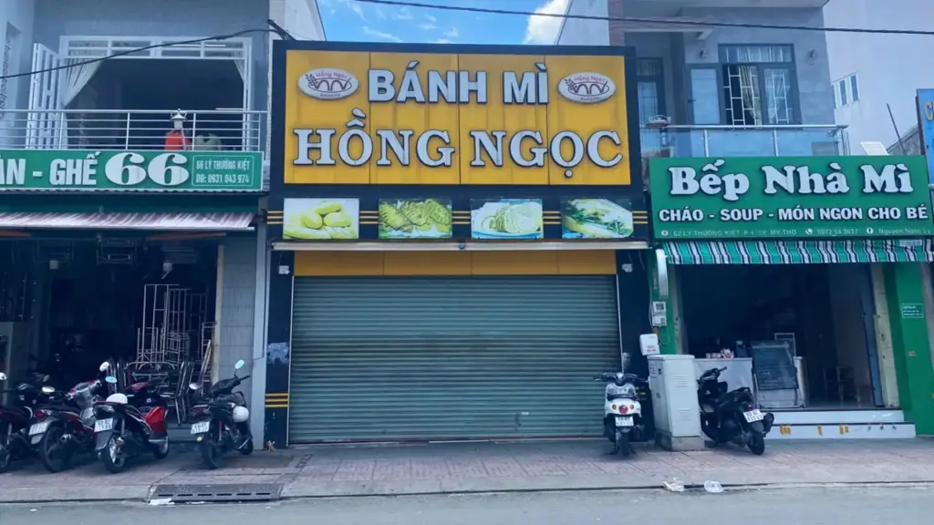 Số ca nghi ngộ độc bánh mì ở Đồng Tháp tăng vượt 200
