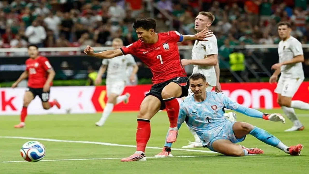 Son Heung Min bị chỉ trích dữ dội từ quê nhà dù đi vào lịch sử World Cup