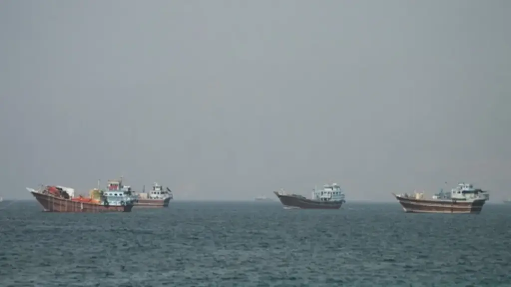 Tàu chở hàng bị tấn công tại eo biển Hormuz
