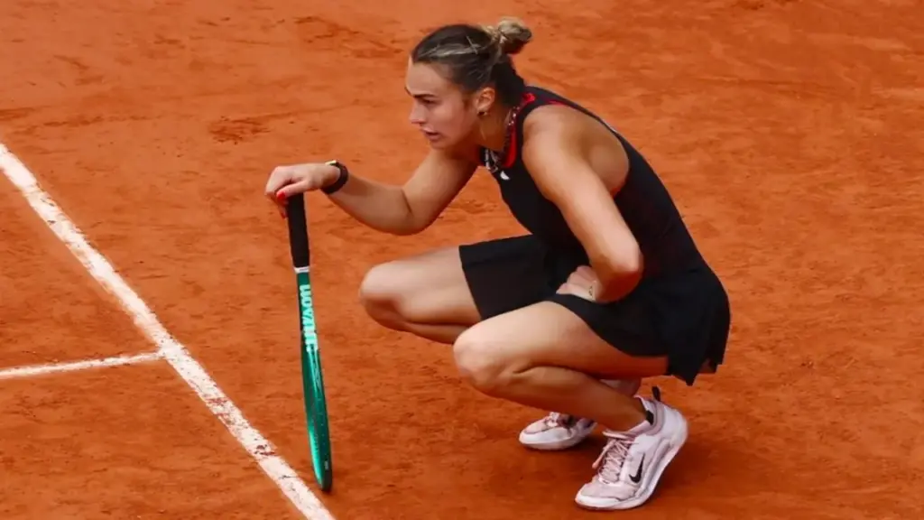 Tay vợt nữ số 1 thế giới bị loại khó tin ở Roland Garros 2026