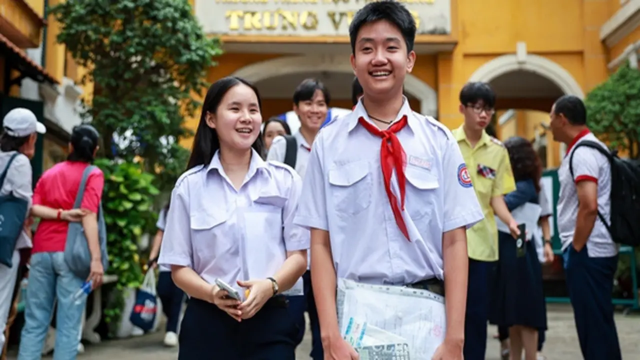Thi lớp 10 tại TP.HCM: Dự đoán điểm chuẩn tăng
