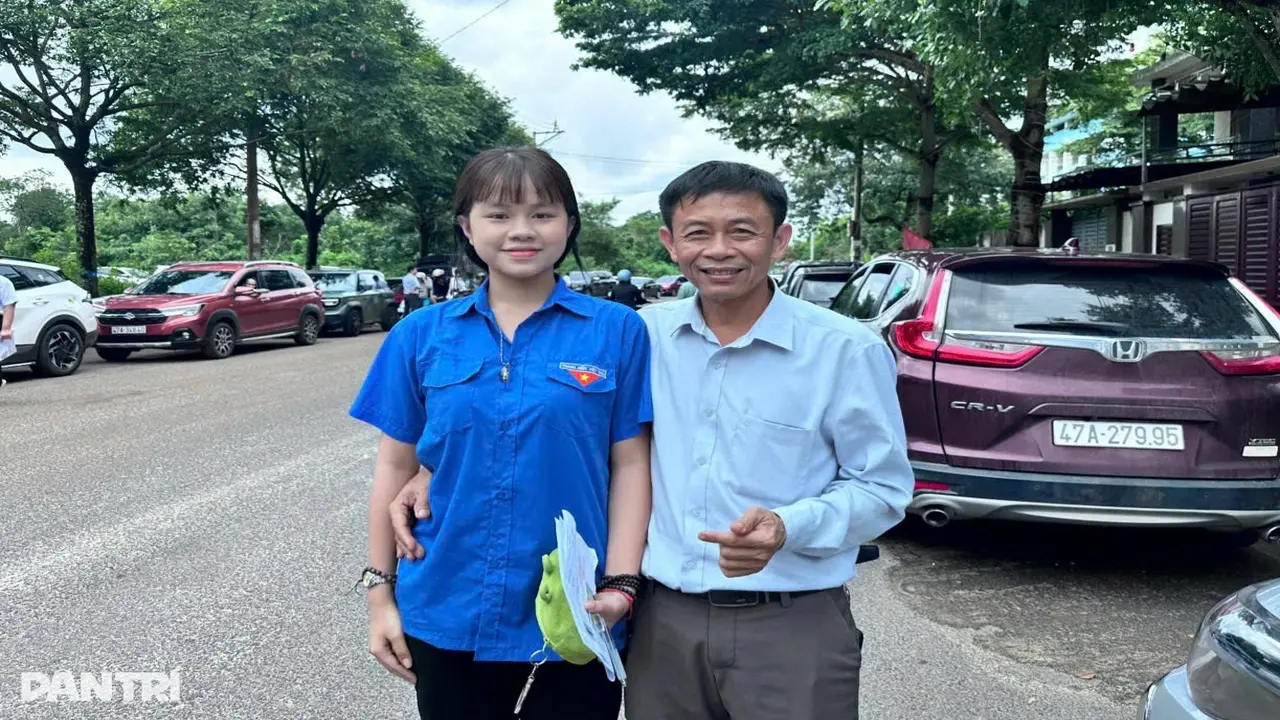Thí sinh hào hứng với đề văn vào lớp 10 bàn về tính khiêm tốn