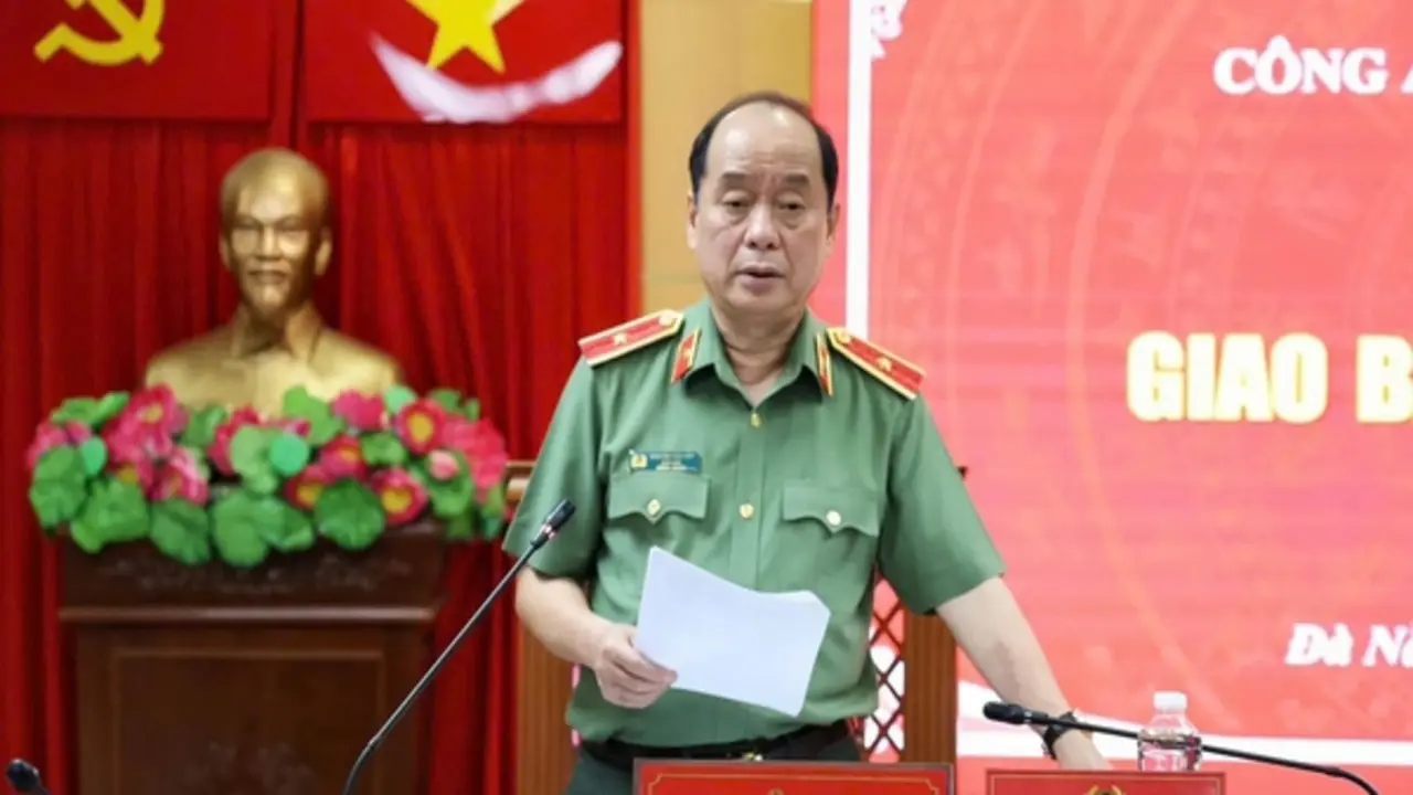 Thiếu tướng Nguyễn Hữu Hợp: Mạnh tay truy quét hàng giả, ma túy trong mùa lễ hội
