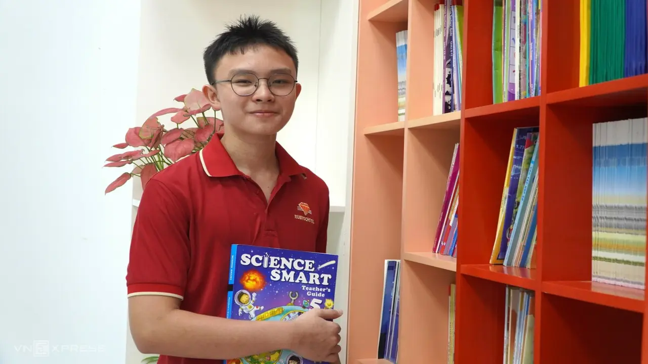 Thủ khoa lớp 10 TP HCM mơ làm bác sĩ