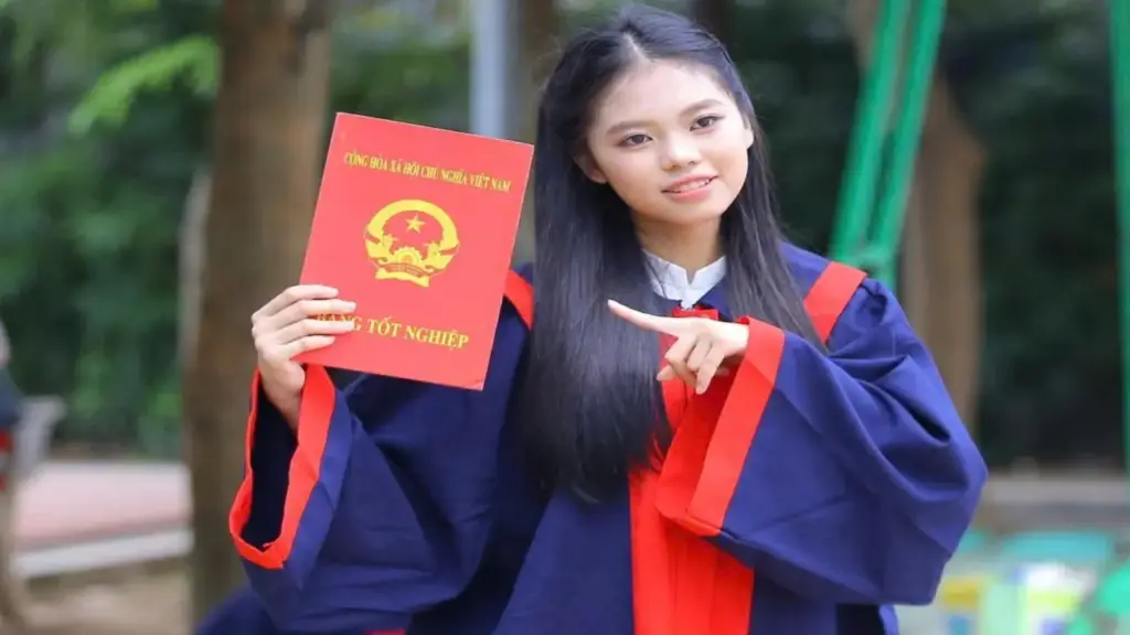 Thủ khoa thi lớp 10 Hà Nội đỗ thêm cả 3 trường chuyên danh tiếng