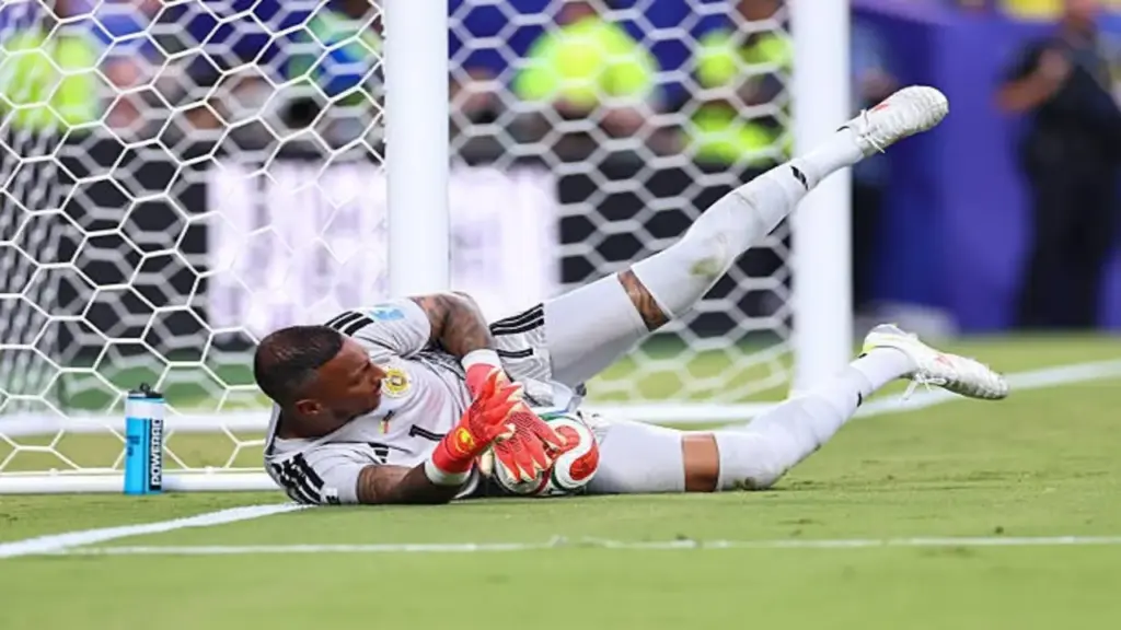 Thủ môn Curacao lập kỷ lục rất khó phá vỡ ở World Cup