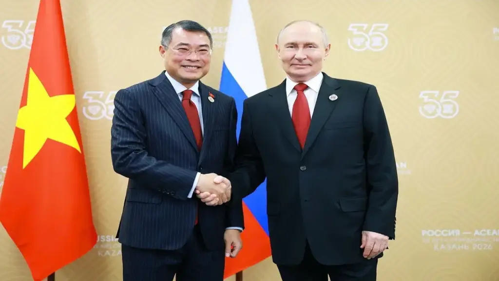 Thủ tướng Chính phủ Lê Minh Hưng hội kiến Tổng thống Nga Vladimir Putin
