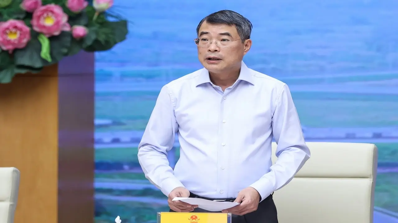 Thủ tướng: Không lùi tiến độ các công trình, dự án giao thông trọng điểm