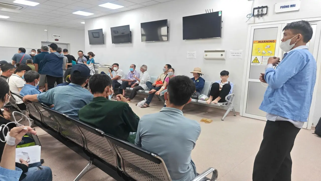 Thuốc ung thư -'Tấm vé' sống đắt đỏ - Kỳ 2: Đánh cược vào thuốc xách tay hay chi tiền tỉ xuất ngoại?