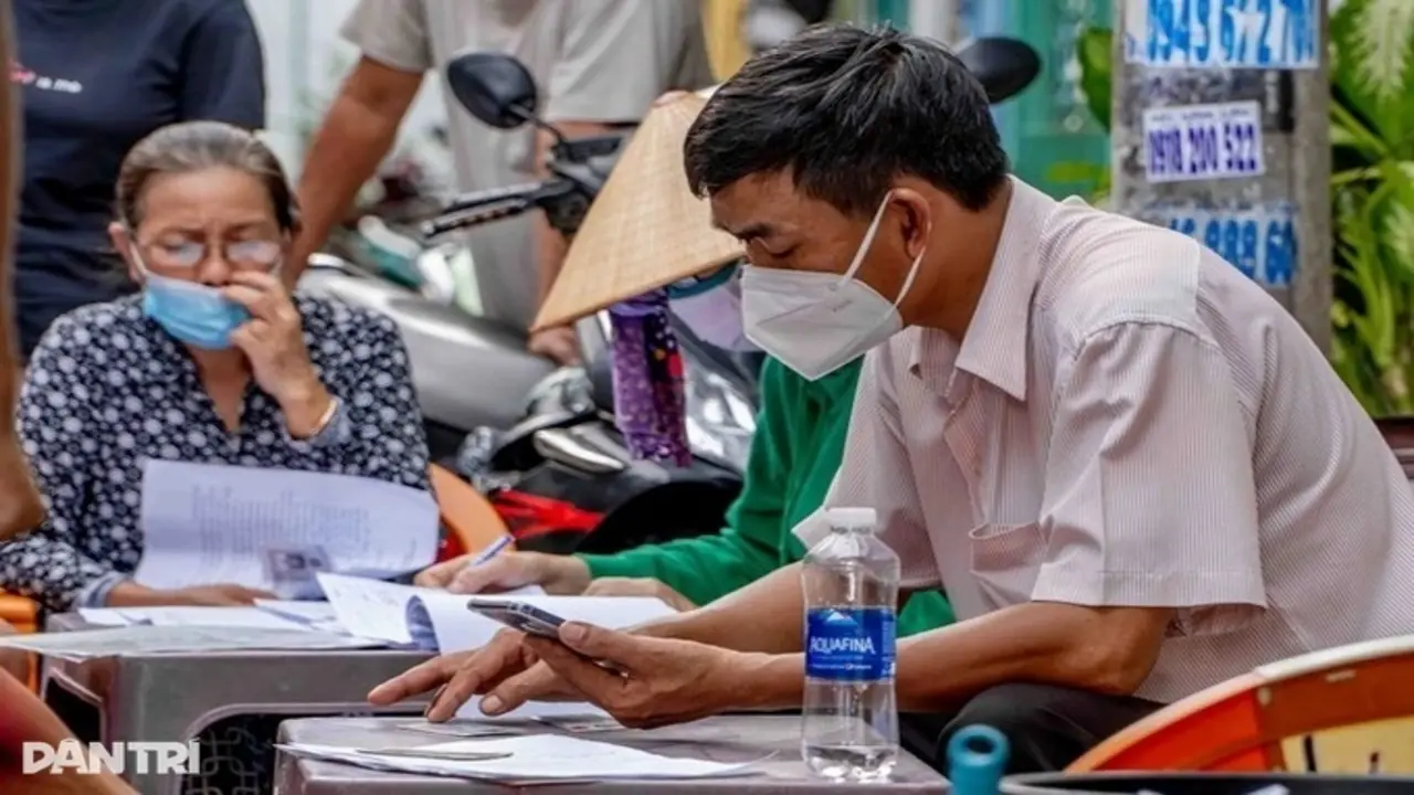 Tiến trình sắp xếp lại khu phố, ấp, thôn ở TPHCM