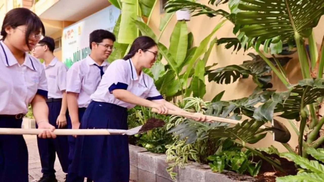 Tin tức sáng 28-6: TP.HCM khánh thành nhiều vườn cây đại đoàn kết; Đề xuất phạt đến 50 triệu vi phạm dạy thêm