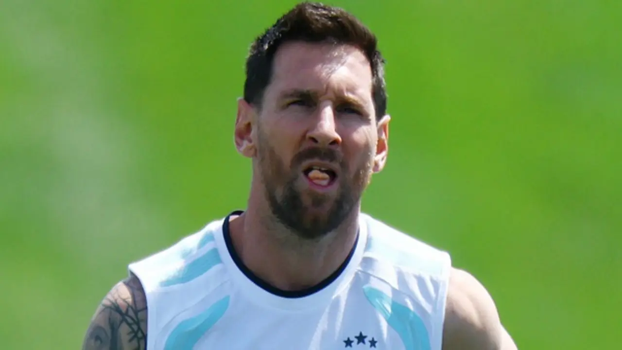Toàn đội tuyển Argentina sát cánh cùng Messi, tẩy chay kênh đưa tin thất thiệt