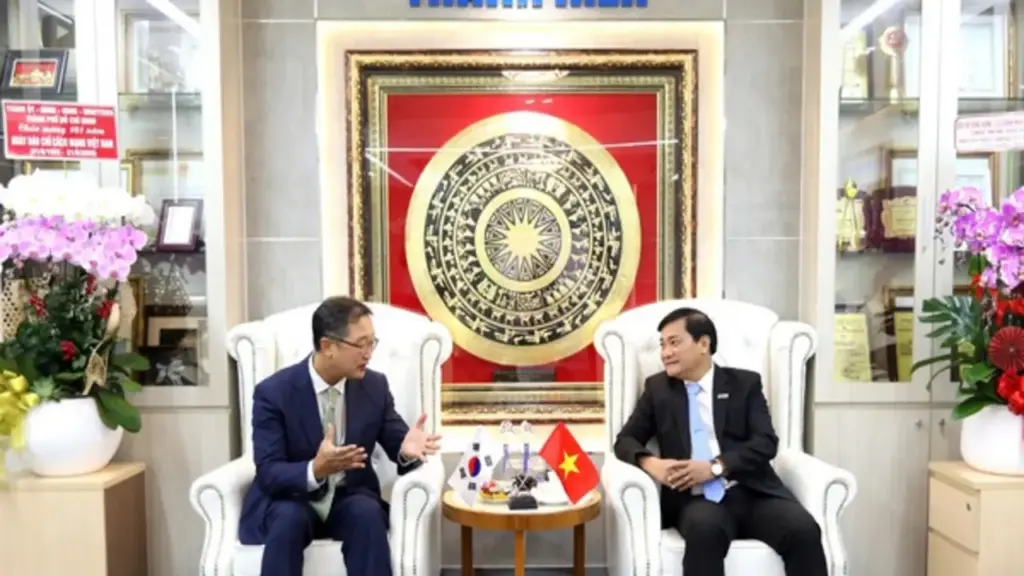 Tổng lãnh sự Hàn Quốc thăm Báo Thanh Niên, gợi mở nhiều dư địa hợp tác