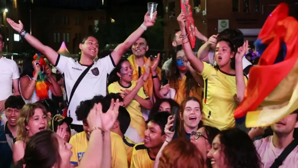 Tổng thống Ecuador cho người dân nghỉ lễ khi đội nhà quá xuất sắc, vào vòng knock-out World Cup 2026