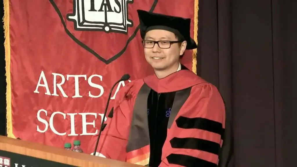 Tốt nghiệp tiến sĩ Harvard dù bị loạt đại học trong nước từ chối