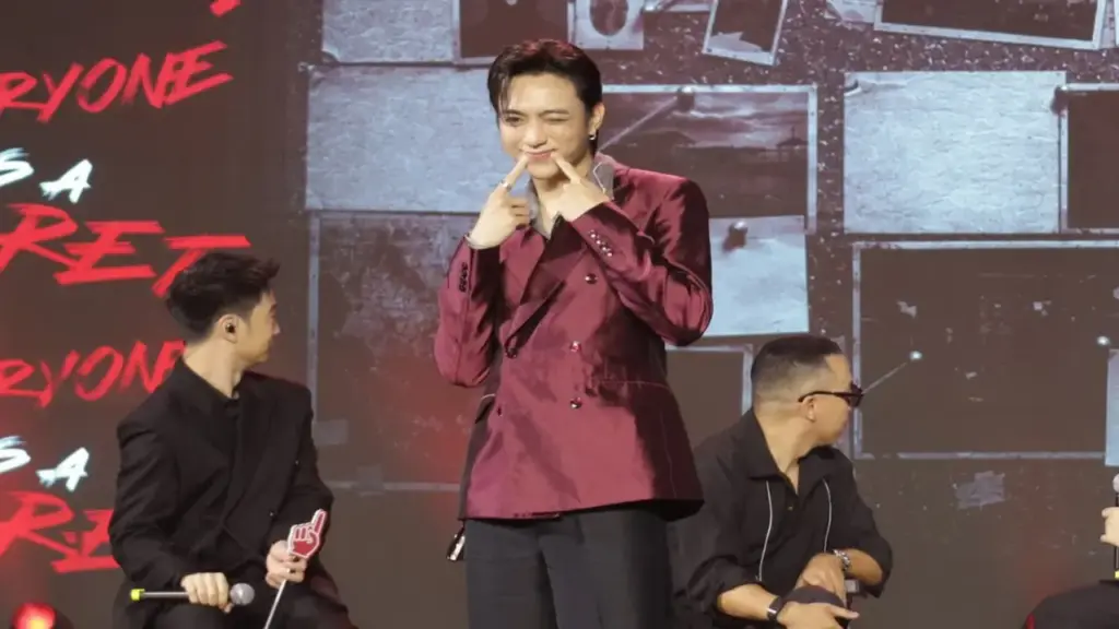 Touliver ngồi xe lăn dự fan meeting, SpaceSpeakers nhìn lại 15 năm đồng hành