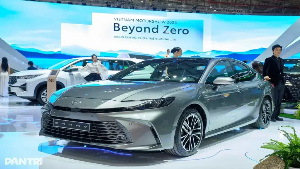 Toyota Camry - "thành lũy cuối cùng" của sedan hạng D đang lung lay