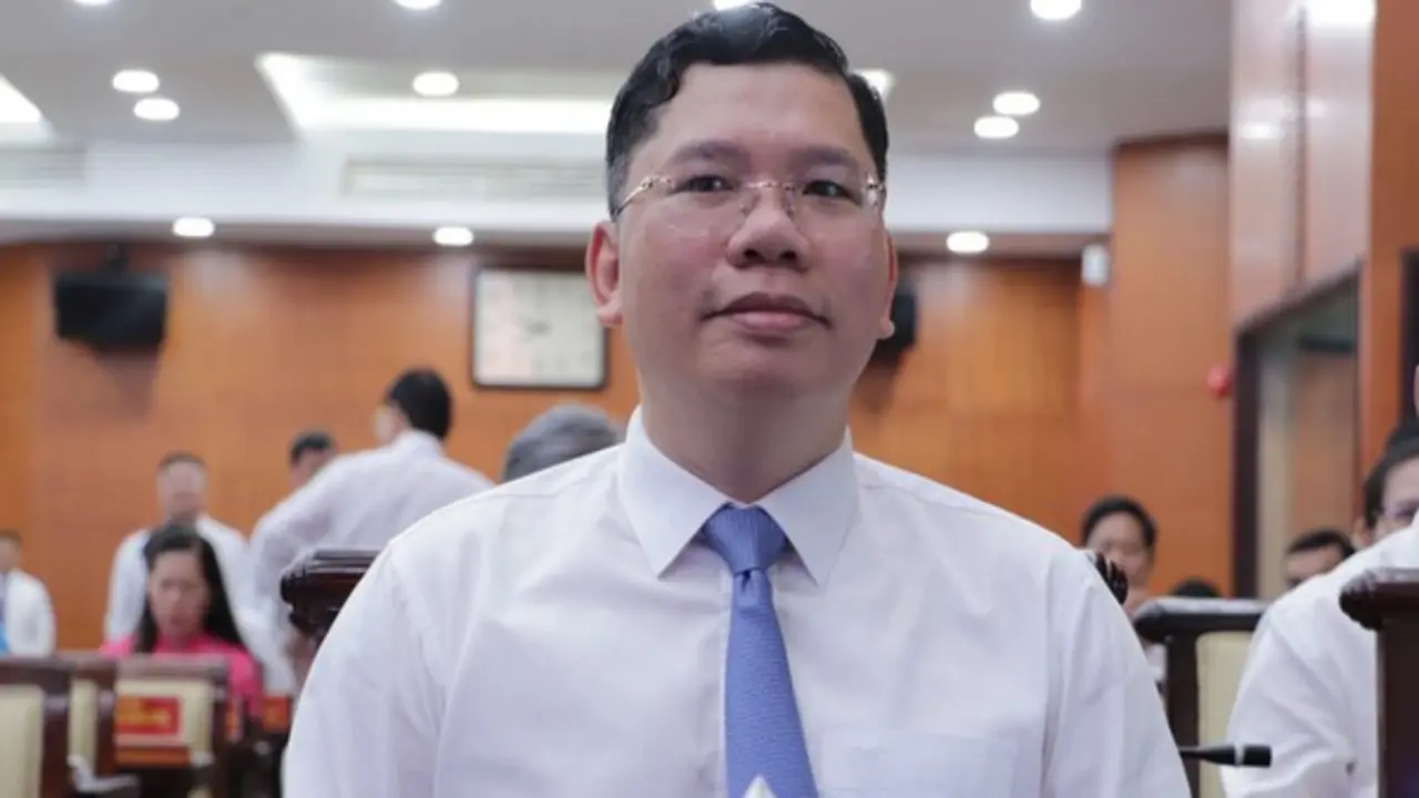 TP.HCM điều chỉnh nhiệm vụ của Phó chủ tịch Hoàng Nguyên Dinh