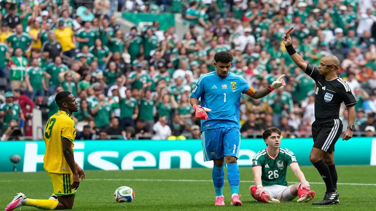 Trận mở màn World Cup 2026 nhiều thẻ đỏ nhất lịch sử khai mạc