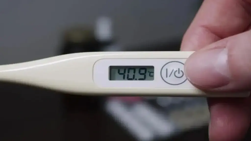 Trẻ sốt cao, khi nào cần nghĩ tới viêm não Nhật Bản?