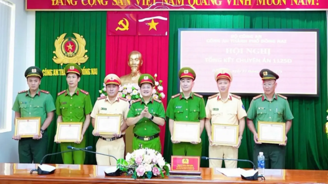 Triệt phá đường dây mua bán dữ liệu cá nhân trên không gian mạng
