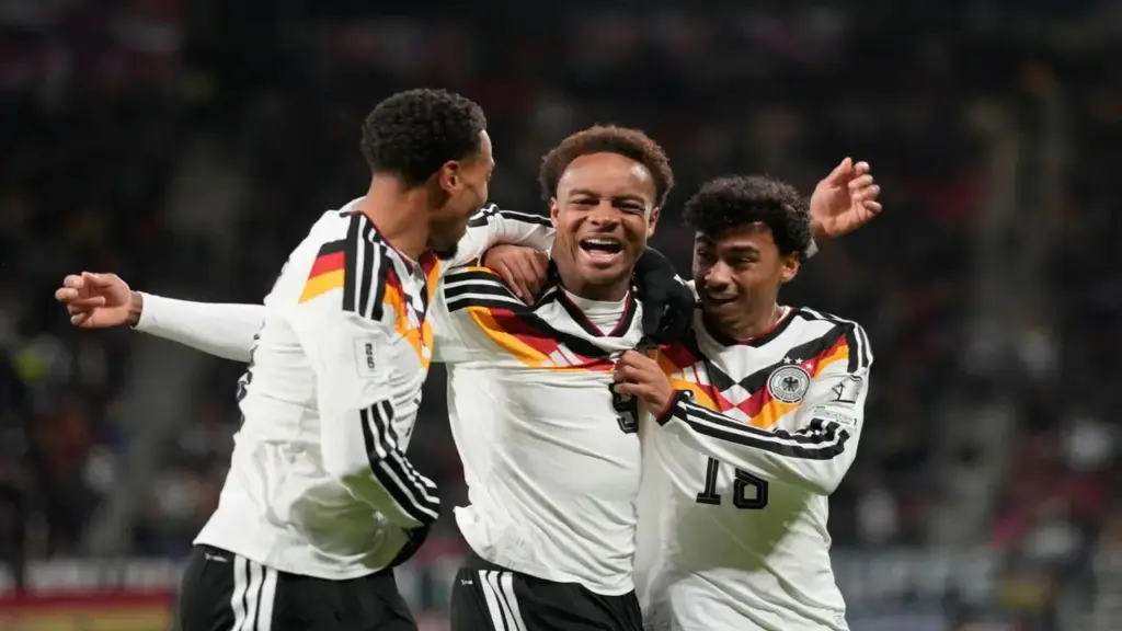 Trực tuyến Đức - Curacao (0h): Đội bóng nhỏ bé nhất World Cup ra sân