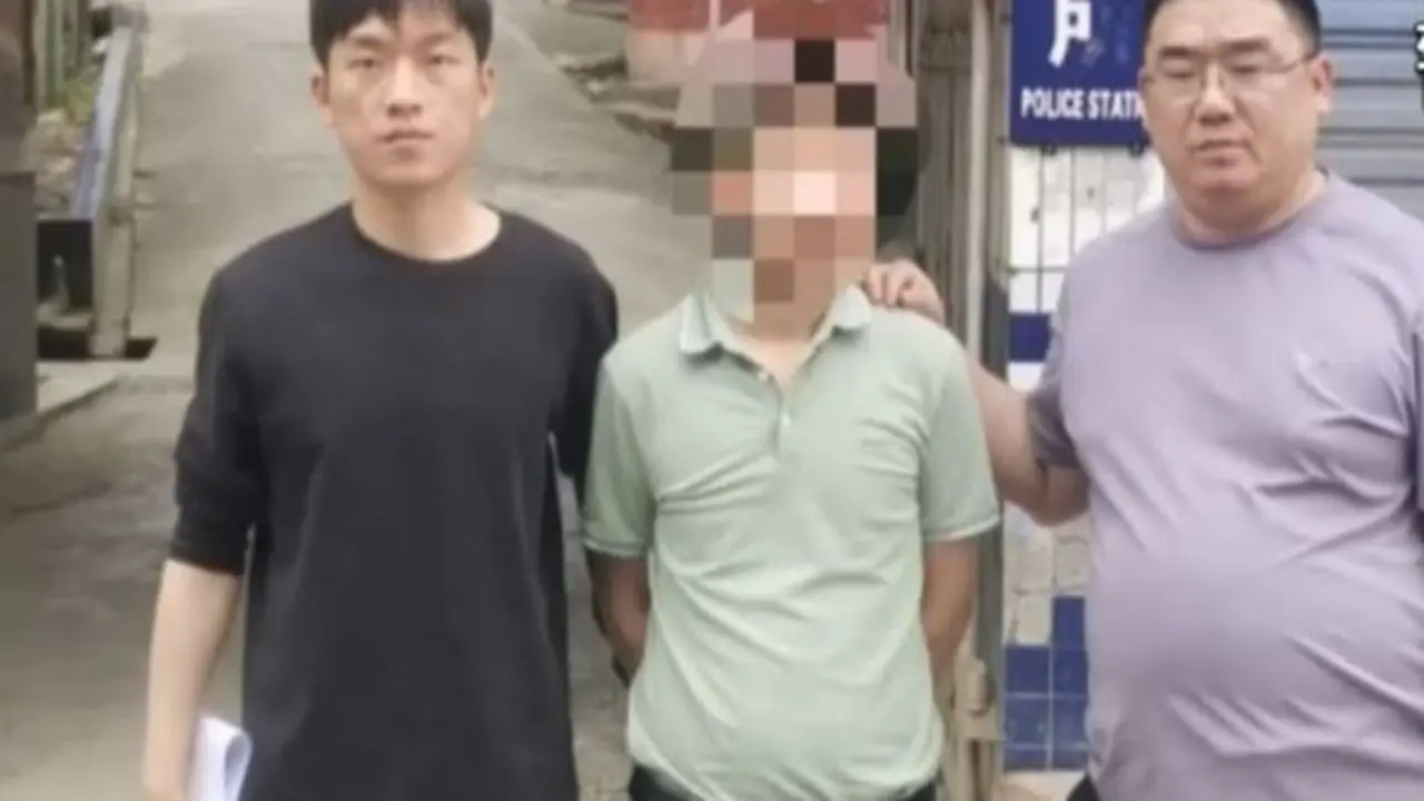 Trung Quốc: Bắt giam nam thanh niên đăng video giả mạo sập cầu khiến dư luận hoang mang