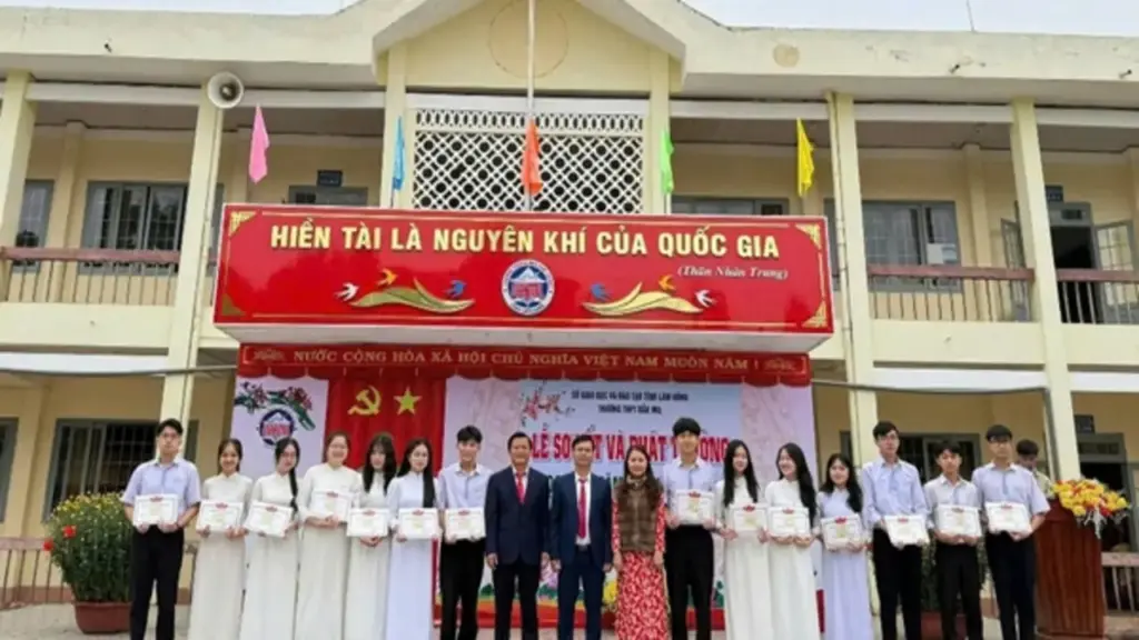 Trường THPT Đắk Mil - Dấu ấn từ chiến lược đầu tư đào tạo mũi nhọn