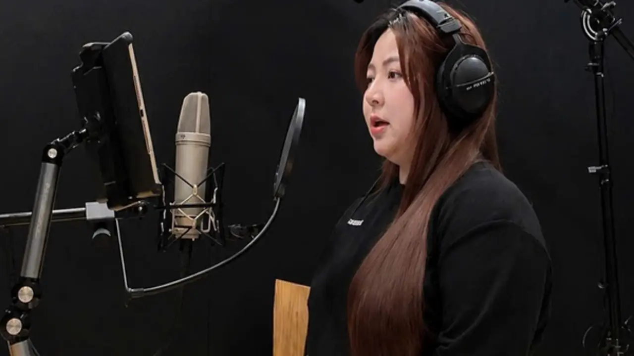 Từ cử nhân ngôn ngữ Anh đến lồng tiếng cho những bộ phim ăn khách