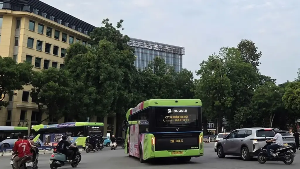Từ ngày 1/7, Hà Nội miễn phí xe buýt cho người trong vành đai 1