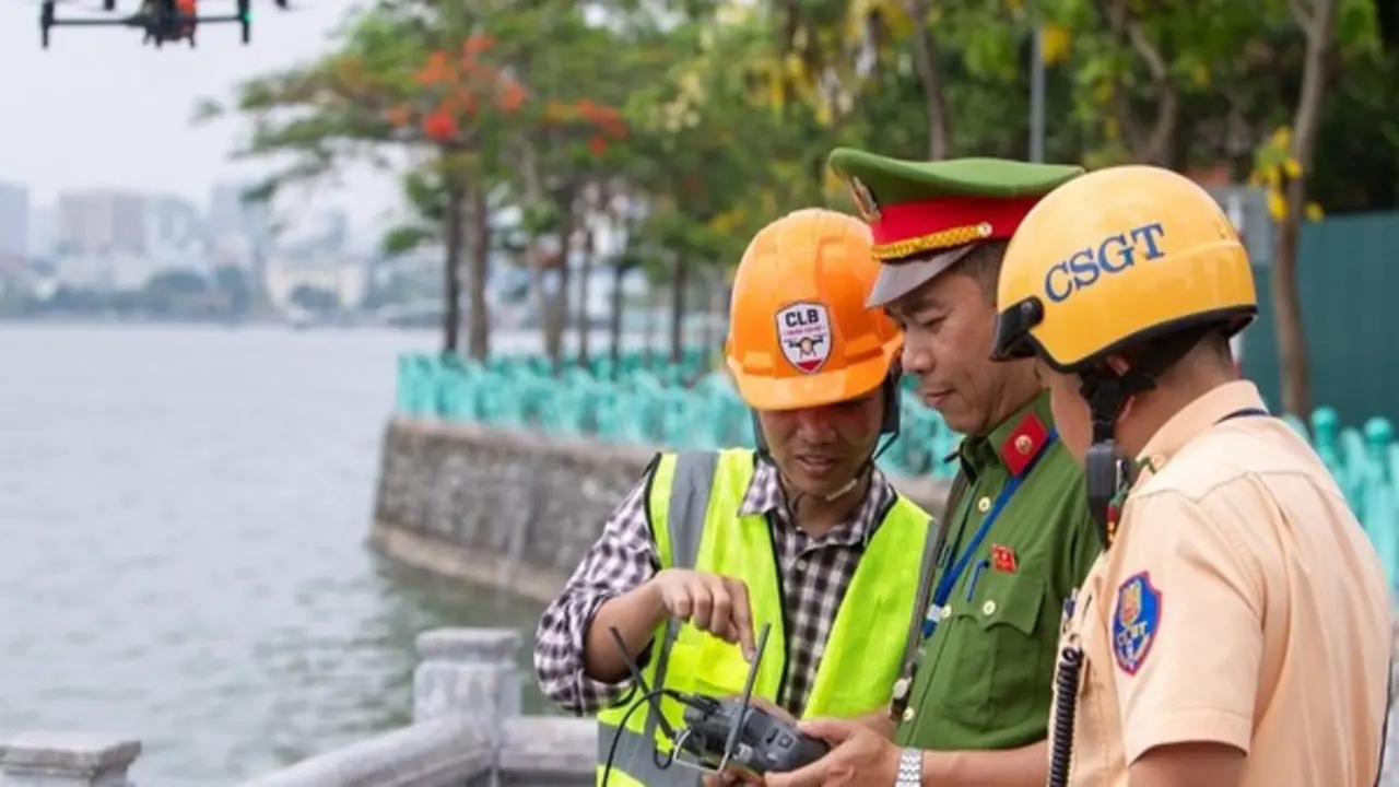 Từ tháng 6, Công an Hà Nội thử nghiệm UAV AI giám sát an ninh trật tự, giao thông từ trên không