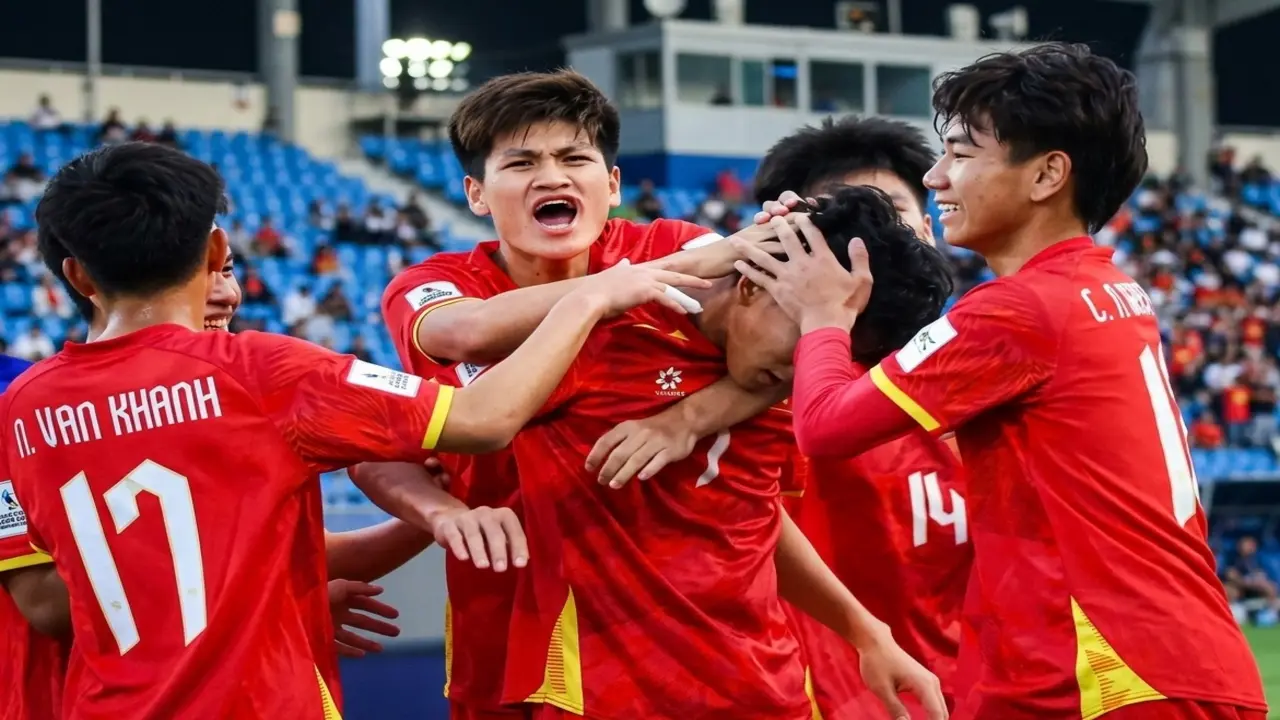 U19 Việt Nam 2-0 U19 Myanmar (hết hiệp 1): Công Hậu nhân đôi tỷ số