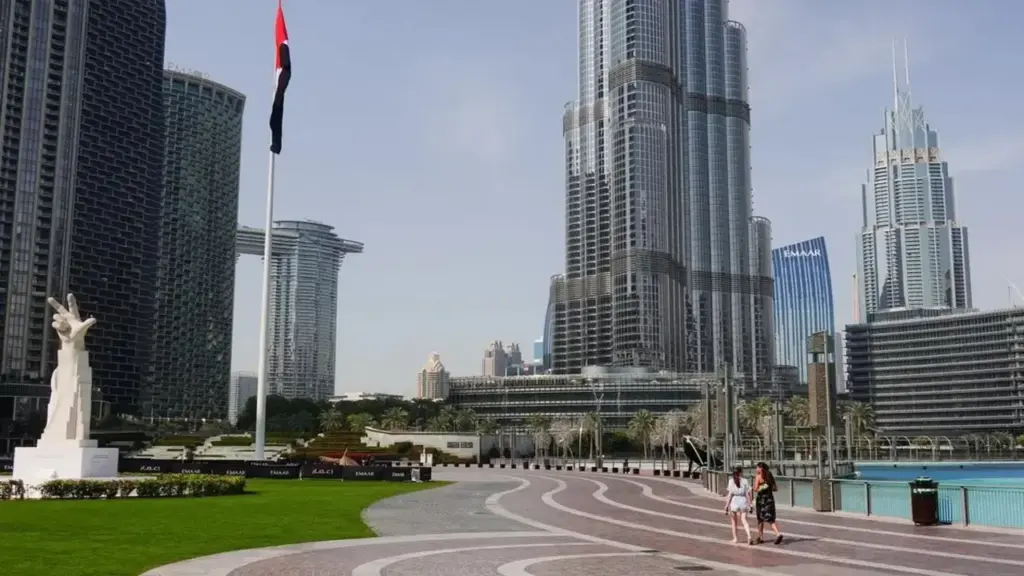 UAE đã chi 20 tỉ USD để Iran ngừng tấn công?