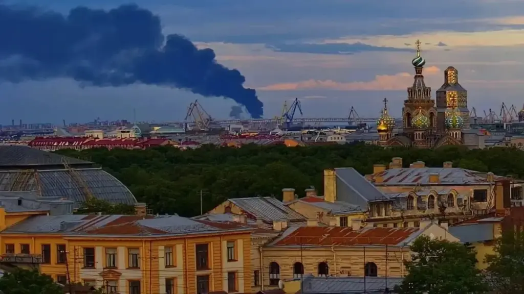 Ukraine xác nhận tấn công St. Petersburg trước diễn đàn quan trọng