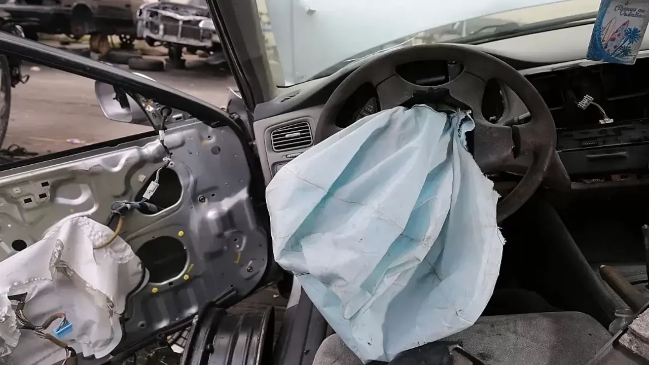 Vẫn còn 51.000 ôtô tại Việt Nam gặp nguy hiểm bởi túi khí Takata